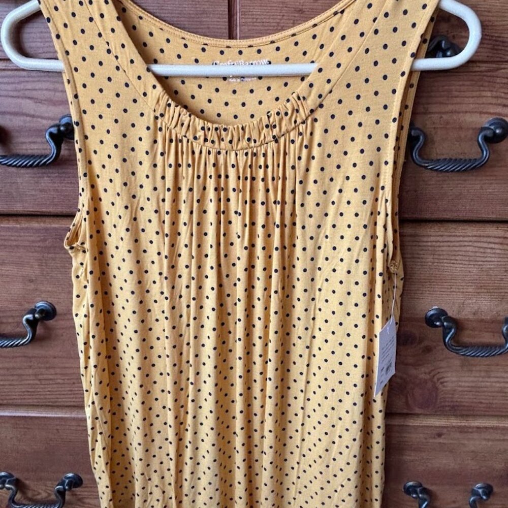 NWT Croft and Barrow Yellow and Navy Polka Dot Sleeveless Top